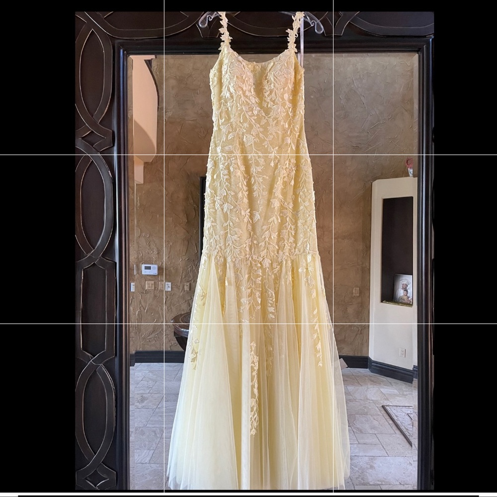 sherri hill yellow prom dress excellent condition